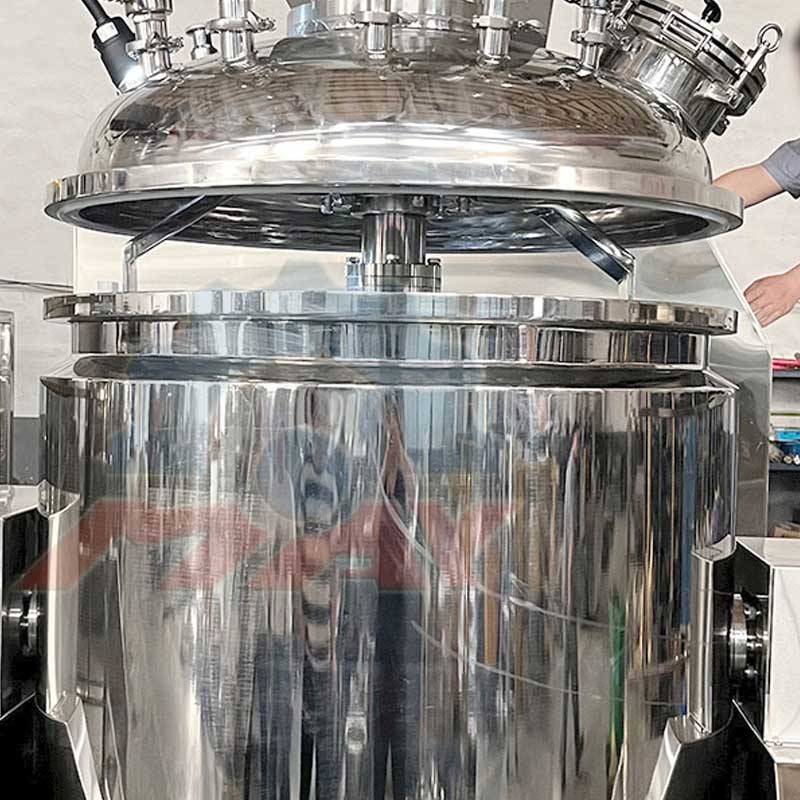 Triple-layer SUS316L / SUS304 emulsifying tank Triple-layer SUS316L / SUS304 emulsifying tank