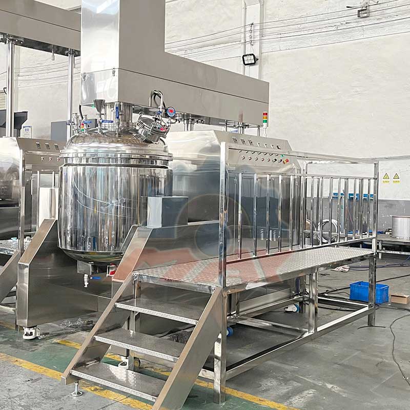The VEM-500 vacuum homogenizer is the core stage of a turnkey toothpaste line The VEM-500 vacuum homogenizer is the core stage of a turnkey toothpaste line